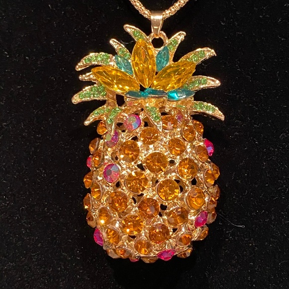 NWT BETSEY JOHNSON PINEAPPLE NECKLACE - Picture 4 of 7